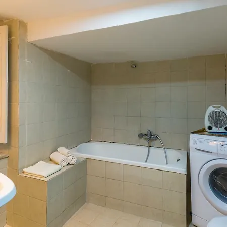 Apartamento Cirillo 60 *